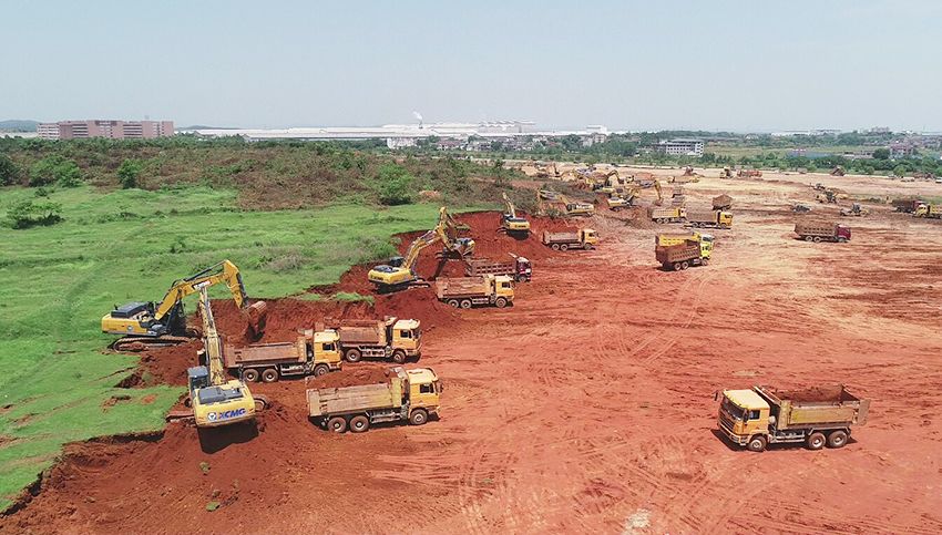50台中欧体育官网490DK挖掘机再次入驻江西重点施工中欧