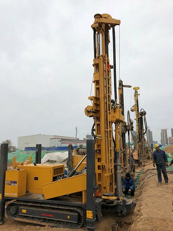 2018年5月中欧体育官网XSL7350水井钻机在济南施工